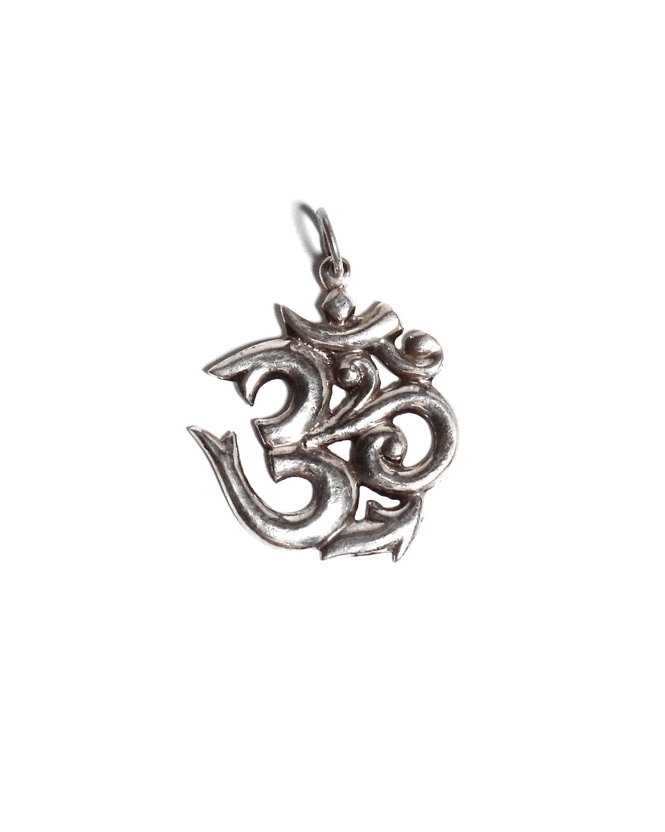 Simple Om Pendant