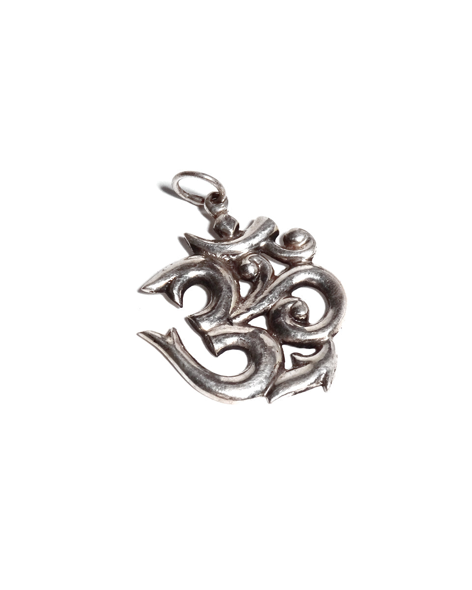 Simple Om Pendant