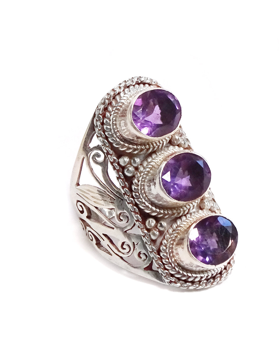 Short Triple Stone Jali Ring