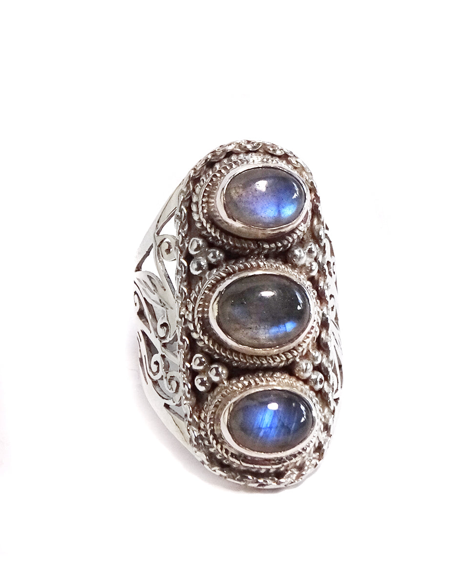 Short Triple Stone Jali Ring