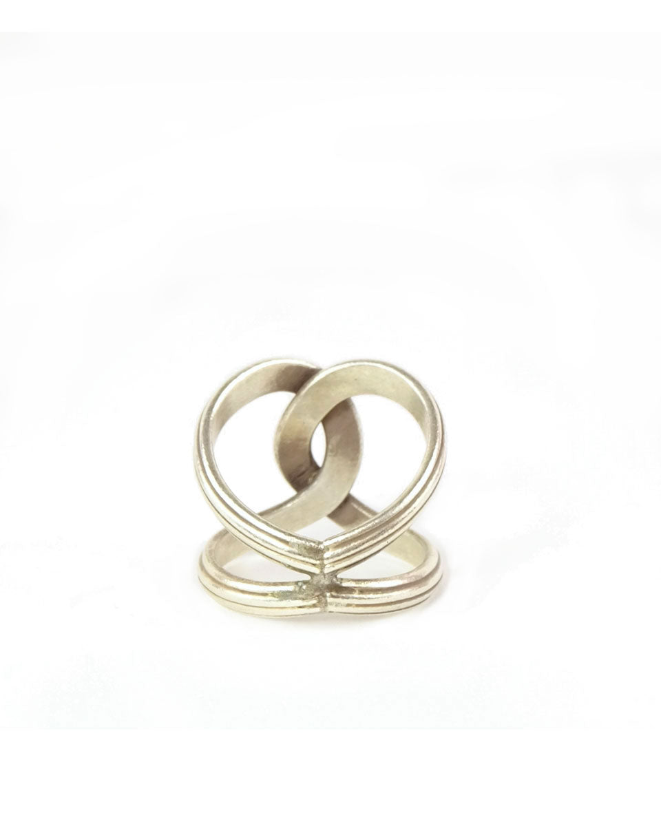 Infinity Knot Ring