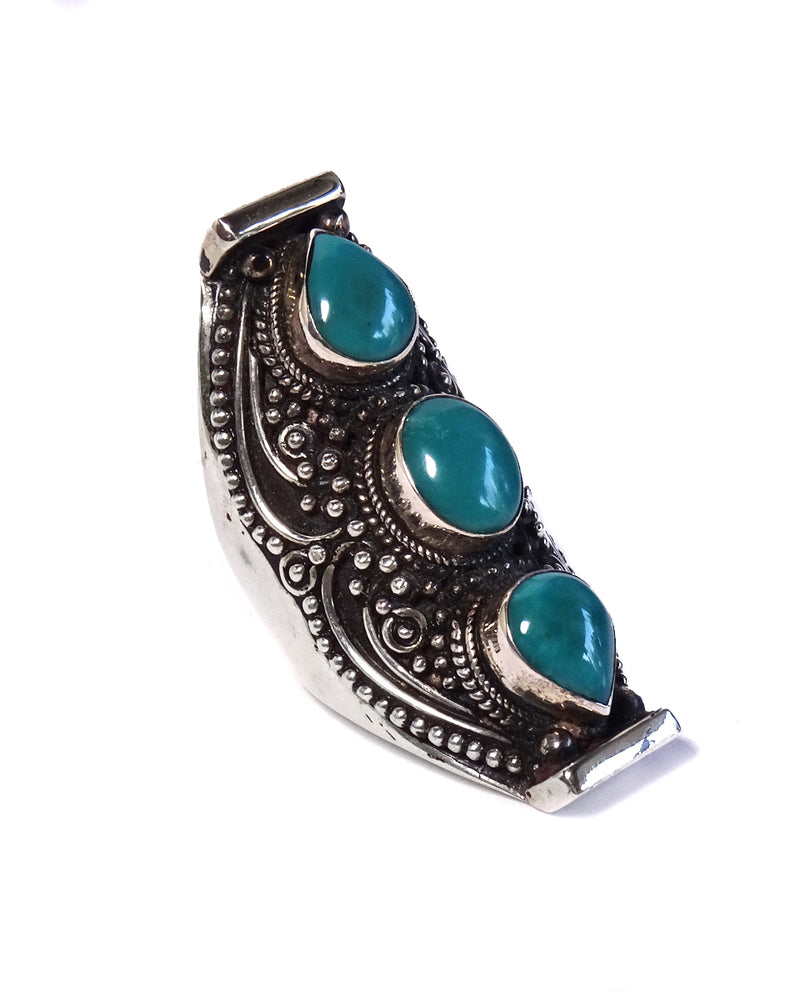 3-Stone Saddle Ring with Filigree
