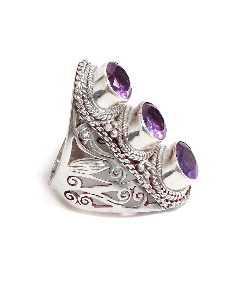 Short Triple Stone Jali Ring