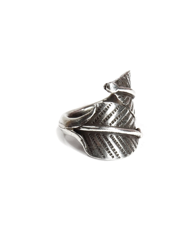 Double Leaf Tribal Ring