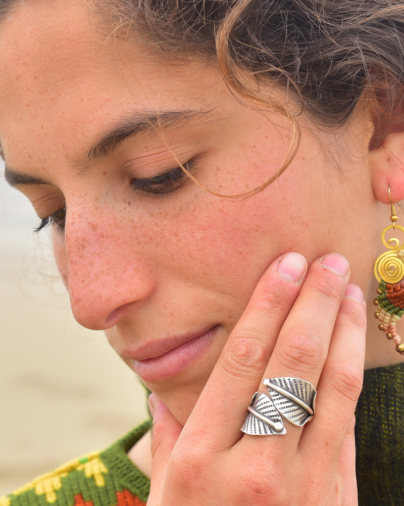 Double Leaf Tribal Ring